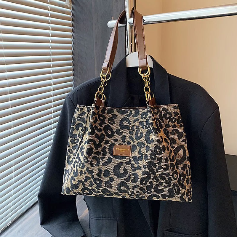 Bolso tote con estampado de leopardo